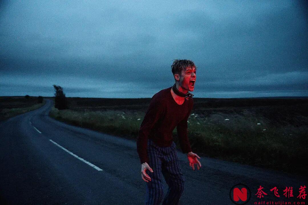 別被片名騙了，這部神作《惡徒/發條狗》看得我後背發涼