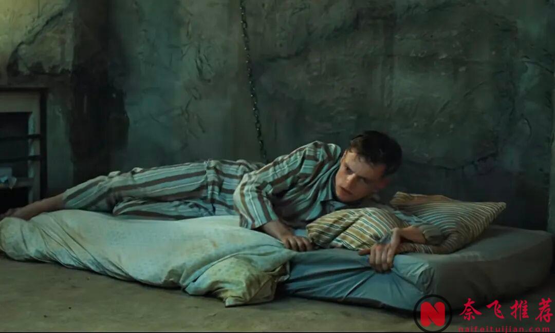 別被片名騙了，這部神作《惡徒/發條狗》看得我後背發涼