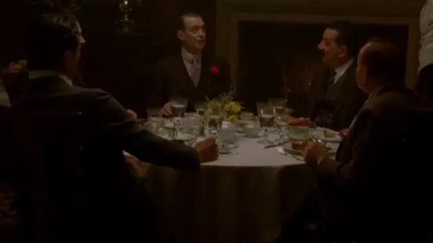 HBO出品的犯罪剧集天花板《大西洋帝国/酒私风云》，后劲十足！