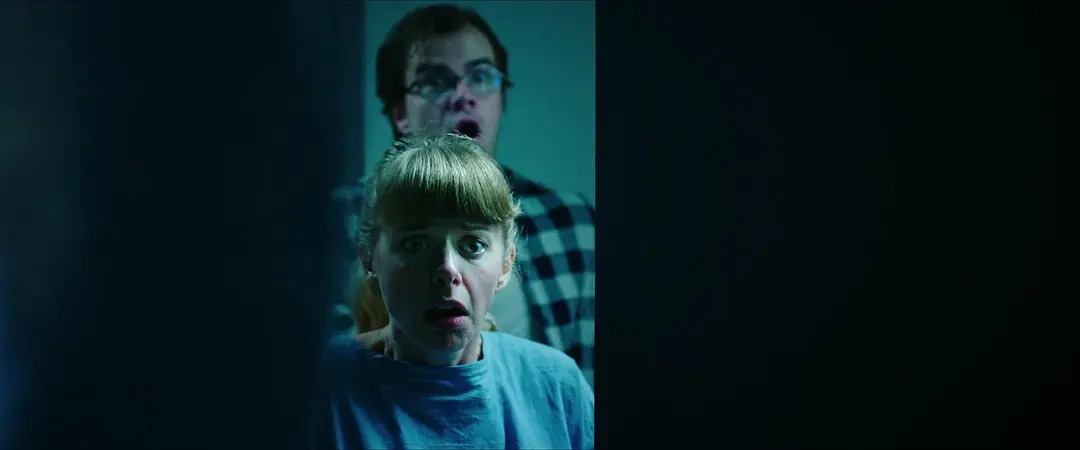 一次整容手术之行恐变嗜血丧尸围剿！大尺度比利时丧尸恐怖电影《美味/尸人诊所》