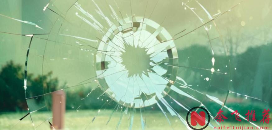 2025最新Netflix惊悚科幻剧《黑暗智宅/机骇管家》爆火，50年无人居住的别墅，为何成了AI掌控人类的“终极猎场”？