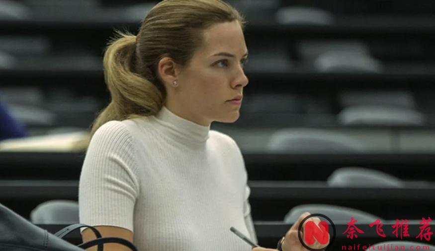 美劇《應召女友》看點十足，把「應召圈子」拍的太生猛了！