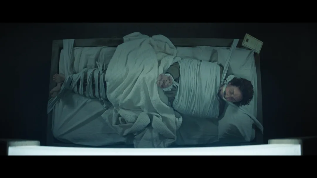 等了5年！Neftlix這18禁密室逃脫型別續集作品《飢餓站臺2/飢餓斗室2/絕命大平臺2》終於迴歸！