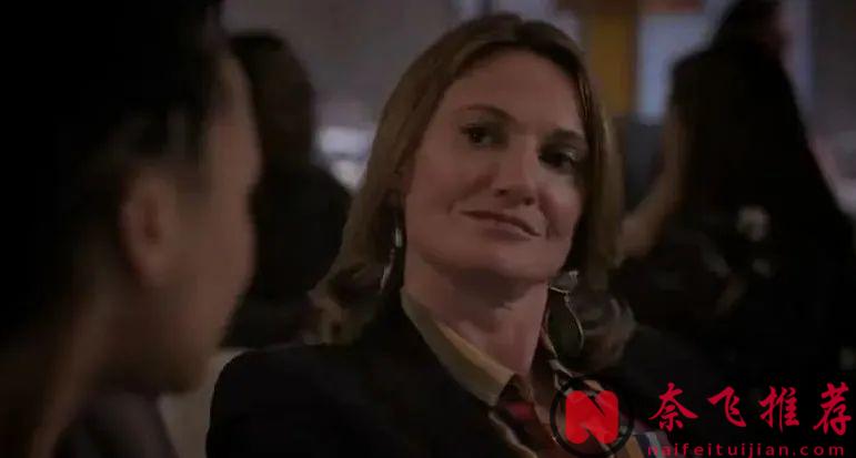 HBO全程亂搞狗血劇情美劇《投行風雲/投行迷情》上線了，完全猜不出他們的「情感」走向