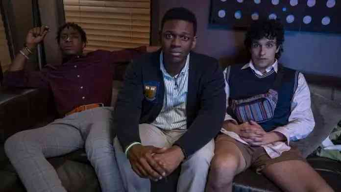 「救急/Emergency」结局解析：Kunle为什么受到创伤，这部电影讲的是什么?