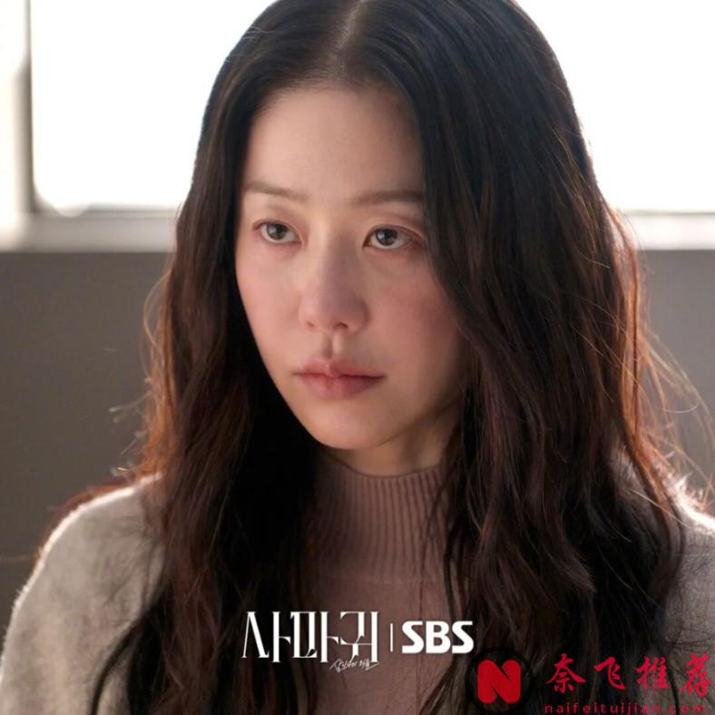 尺度炸裂！这部韩剧《螳螂(韩版)》又疯又癫，看得太带感太刺激！