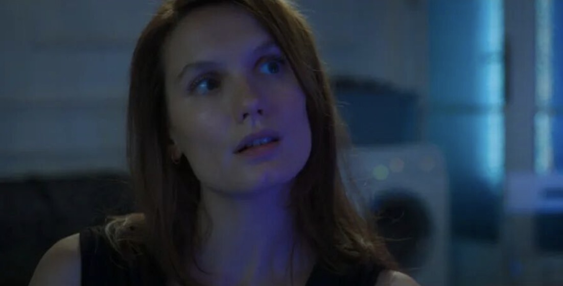 脑洞大开的电影《卧室/我的2年妓女生涯》，女神一切都是为了艺术