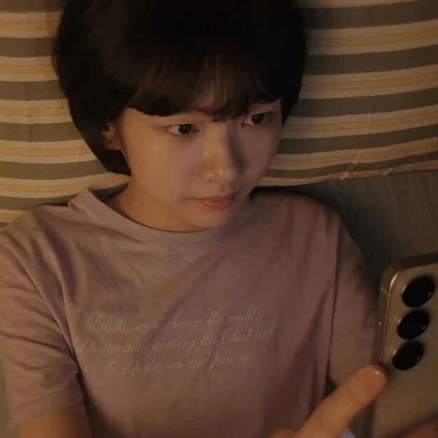 《現在不是出軌的問題/ / 現在不是外遇的問題》藝智和旻序不是相愛：一個在崇拜，一個在抓浮木