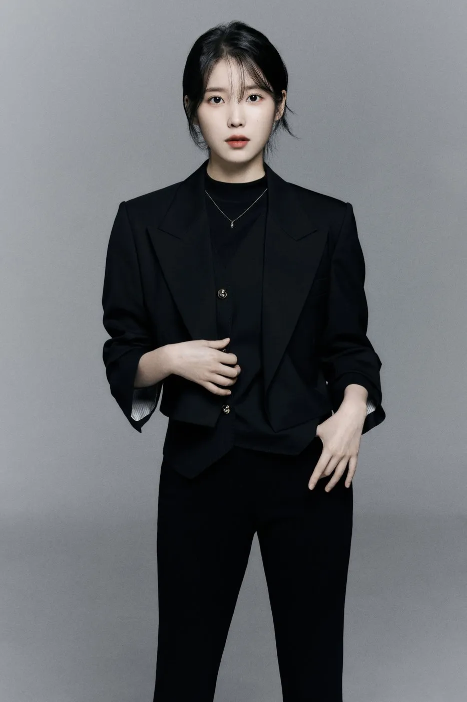 裴秀智和 IU:同一部《Dream High》出发,一个两年拿完新人奖,一个等了十四年