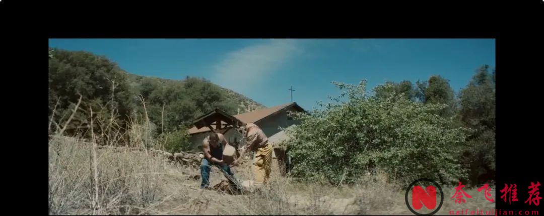 這部重口味電影《人肉農場》看得讓人絕望，女人用來產奶，男人直接端上餐桌，