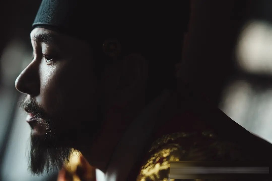 Netflix《鬼謎東宮》:南柱赫退伍首作,斬鬼使者闖進被詛咒三十年的東宮