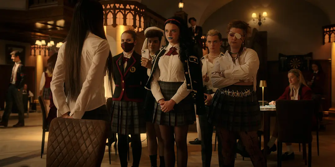 被“禁”神番出网飞版了-「狂赌之渊(美剧真人版)」，但别急着骂！