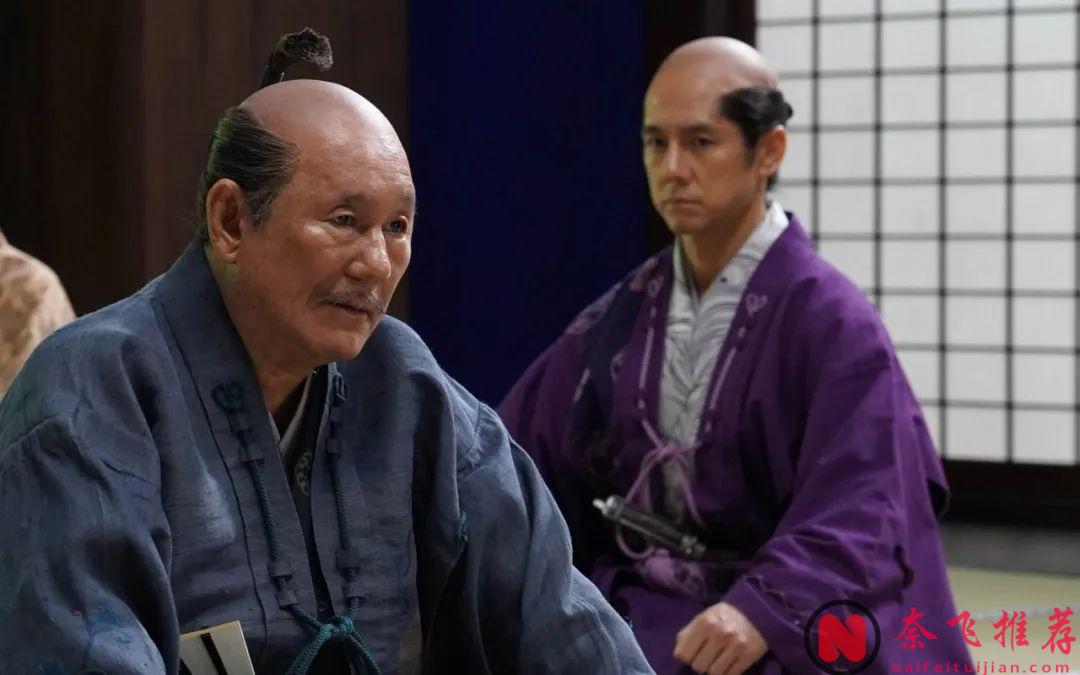 基情三角恋？这部北野武导演的全员男性大尺度新片《首/首级(港) 》，真的癫！