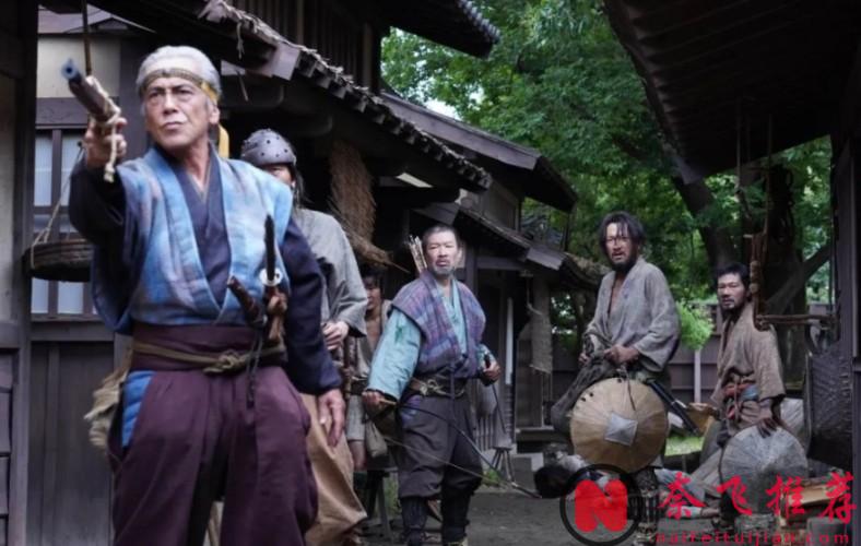 基情三角恋？这部北野武导演的全员男性大尺度新片《首/首级(港) 》，真的癫！