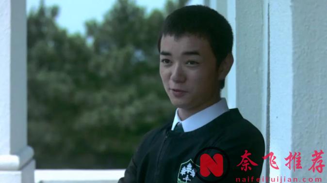 山崎賢人出道劇，8.4分「小田切讓」最撲朔迷離片《熱海的搜查官》