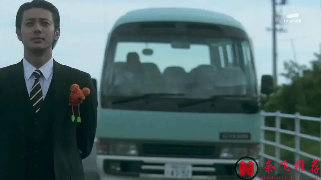 山崎賢人出道劇，8.4分「小田切讓」最撲朔迷離片《熱海的搜查官》