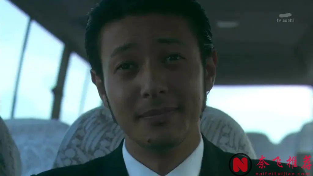 山崎賢人出道劇，8.4分「小田切讓」最撲朔迷離片《熱海的搜查官》