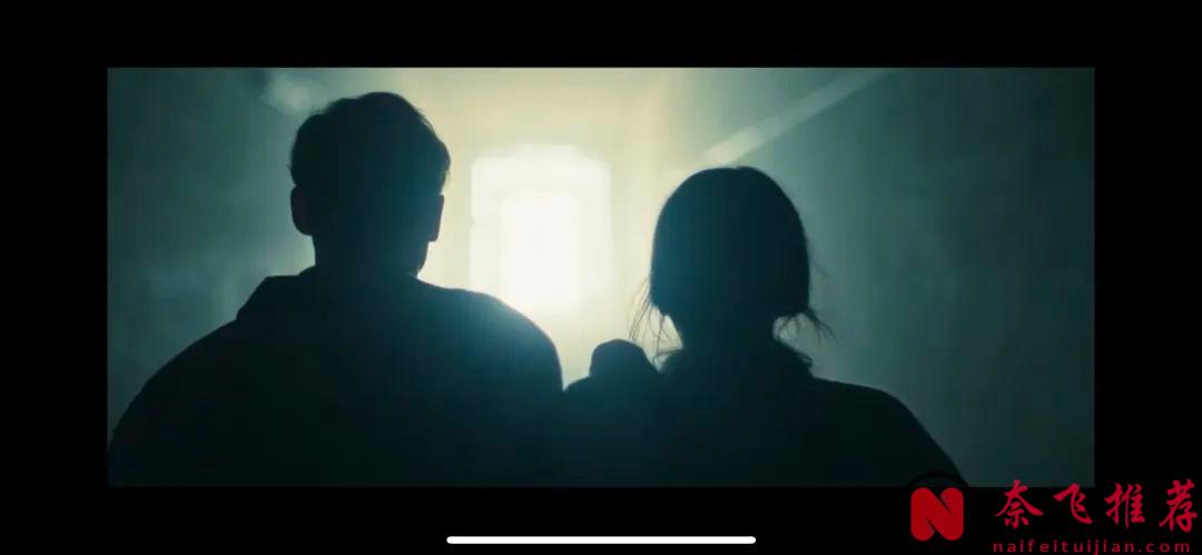 网飞最新悬疑大片《砖墙迷宫/砖墙谜攻》，全程高能，紧张到窒息！