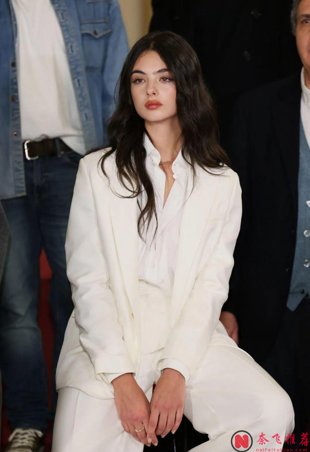 迪士尼公主上映，口碑票房慘敗，Netflix送大家一個“真公主”！