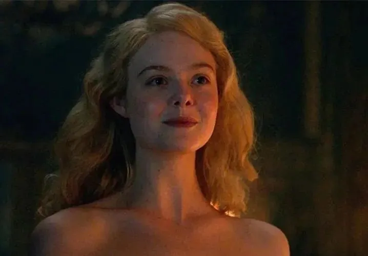 《凯瑟琳大帝》这剧「污」到没眼看，这位女王的一生如此生猛！