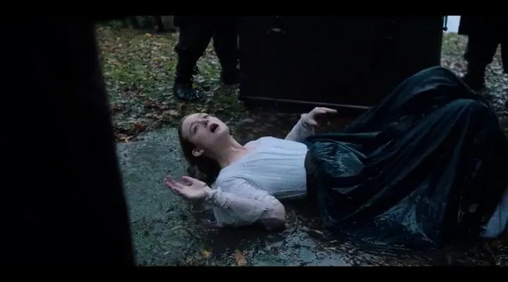 《凯瑟琳大帝》这剧「污」到没眼看，这位女王的一生如此生猛！