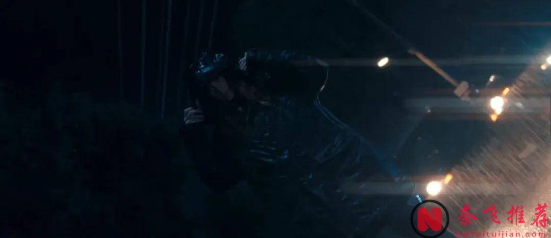 網飛懸疑新作《迷離暗夜》，燒腦加懸疑，層層反轉的劇情不愧出自於大師之手！