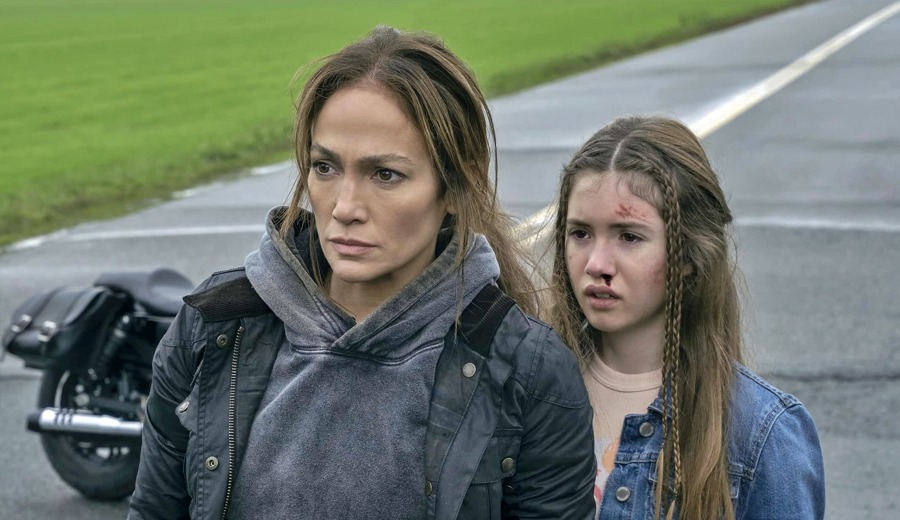 Netflix动作惊悚电影「母亲本色」值得看吗？母亲版《飓风营救》, 母爱的极致杀意展现！