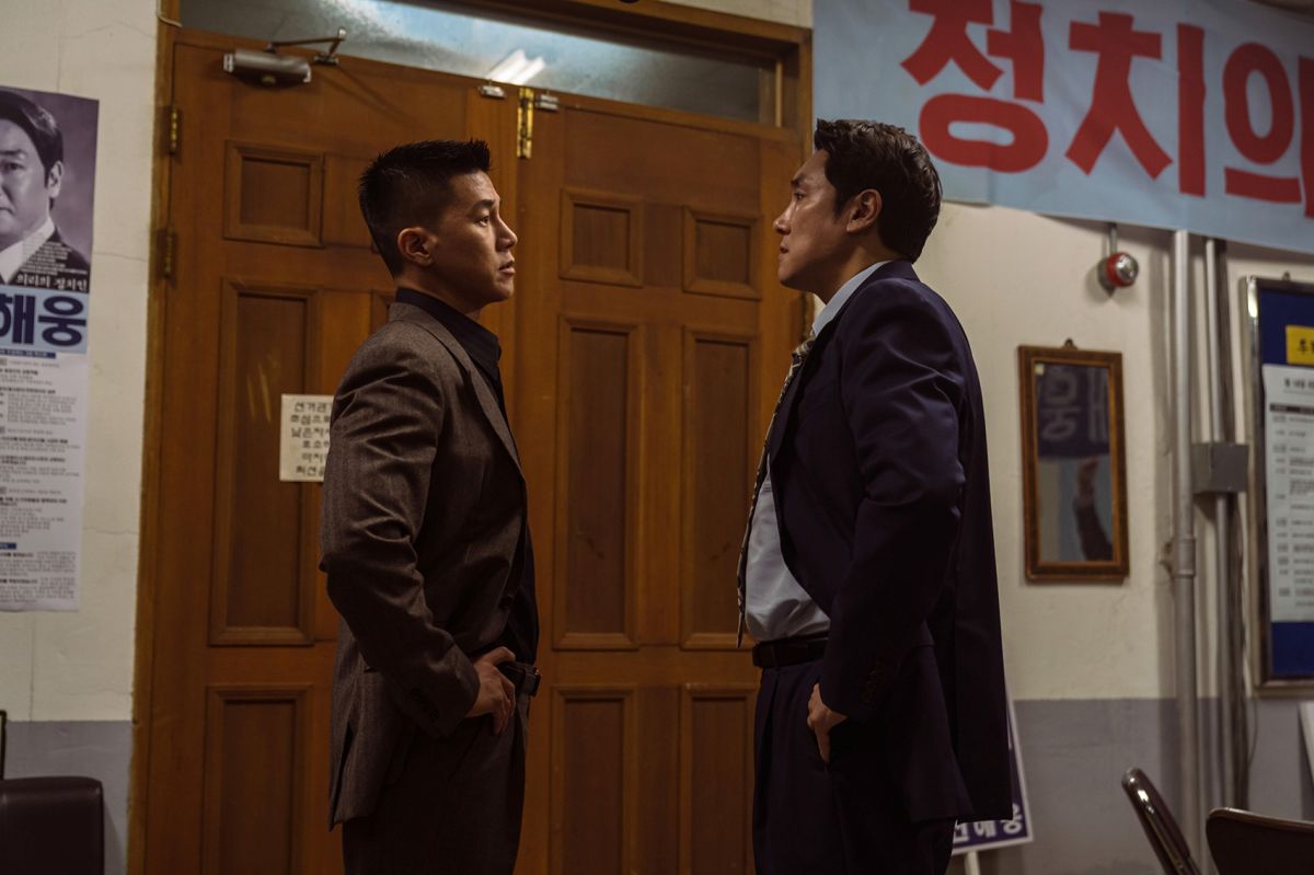 《對外秘密：權力的誕生》三方鬥智耍狠！李星民變身心狠手辣政治實權者，對決國會議員趙震雄、黑幫老大金武烈