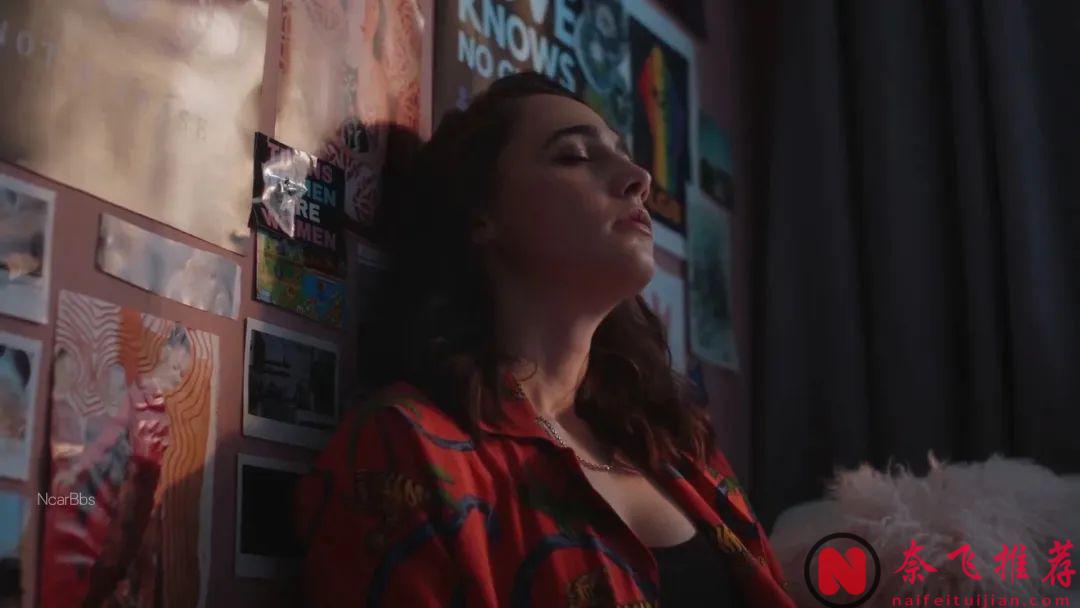 這部《如此勇敢的女孩》又搞笑又喪的英劇，告訴我們姐妹之間的關係經得住考驗