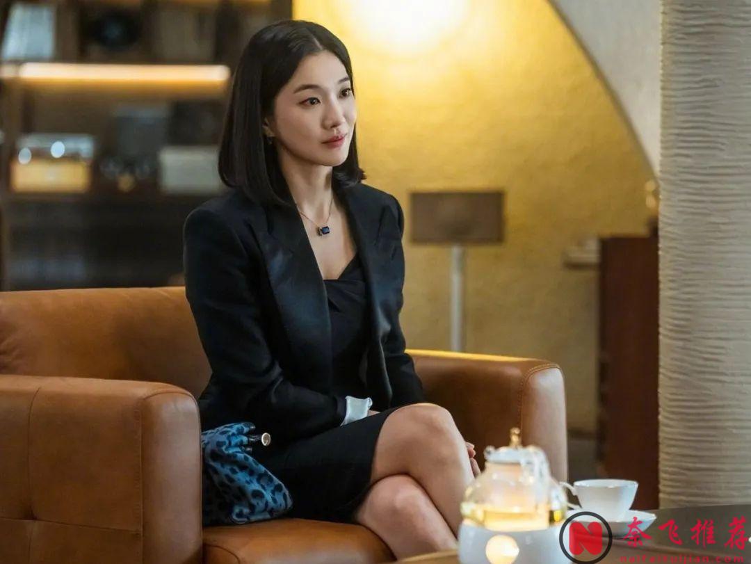 终于播了，一次性放出全集，年底必追Netflix韩剧《一箱情缘/行李箱/旅行箱》来了！