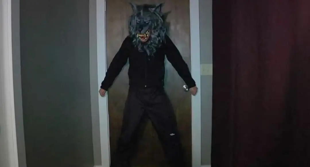 這恐怖片《林中怪人》真實的令人發寒，不像是演的！