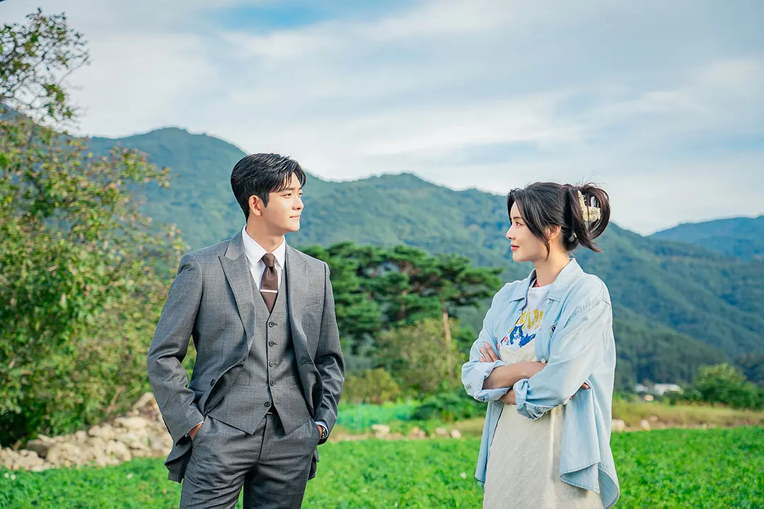 浪漫反差戀愛，3月韓國又奉上一部火爆Netflix新劇《愛情發芽中/土豆研究所》