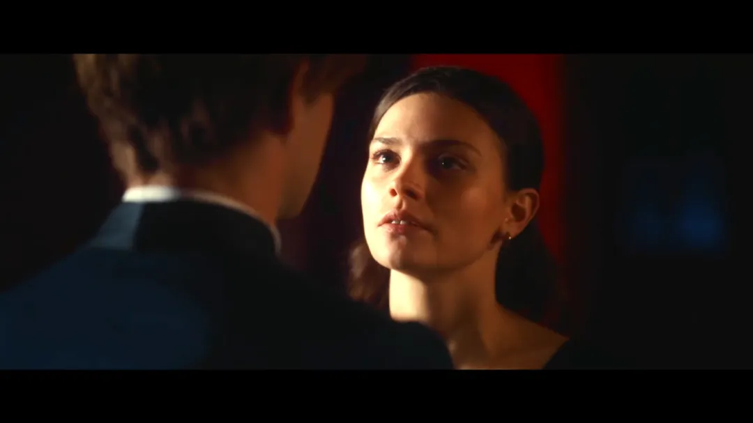 校园青春剧《贵族高中：我们之间的鸿沟》尺度狗血，但还挺好看！