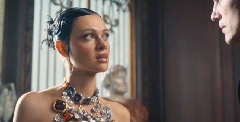 這部驚悚懸疑美劇《美麗毒素/美人》，第一季終於迎來了，大結局。