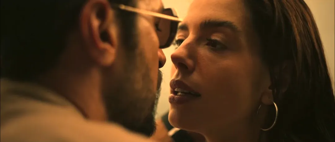 巴西尺度愛情片《叛我更幸福》是巴西版《365天》？Netflix 又炸出新尺度！