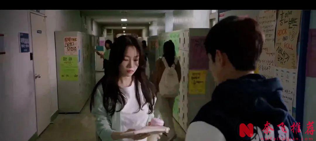 久違的青春韓劇《沒出息的歷史》開播，少男少女的悸動，第一集就愛了