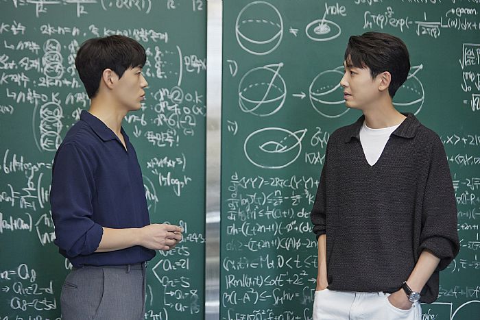 浪漫励志韩剧《浪漫速成班》收视飙高好评如潮！看郑少女吃饭也跟着被治愈了