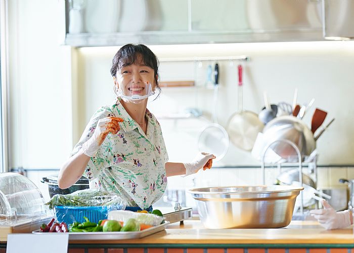 浪漫励志韩剧《浪漫速成班》收视飙高好评如潮！看郑少女吃饭也跟着被治愈了