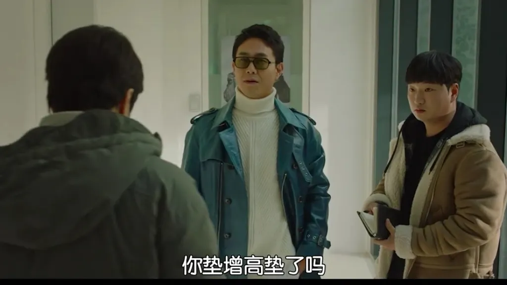 《开关/倒转人生/大明星多重宇宙》：一觉醒来，顶流明星成了两个孩子的爸爸