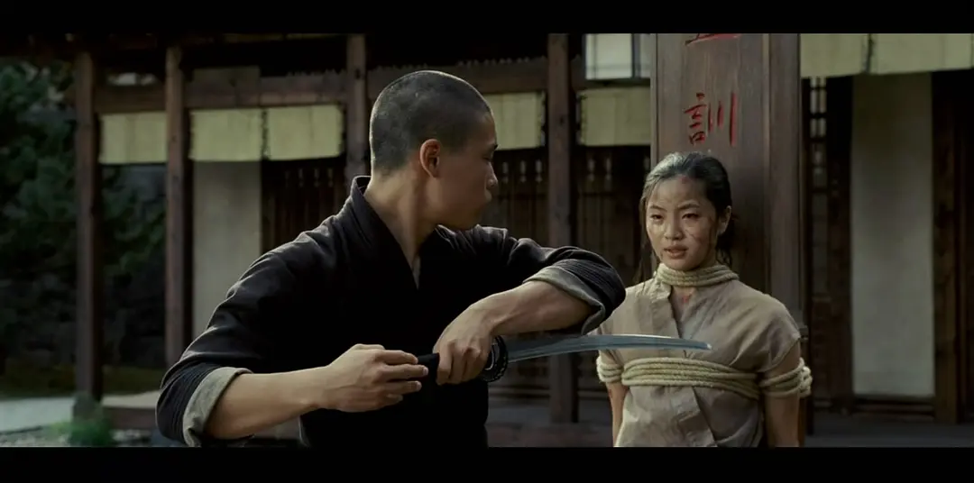 血污程度比肩《黑袍纠察队》，这部重口味电影《忍者刺客》能把人看吐了