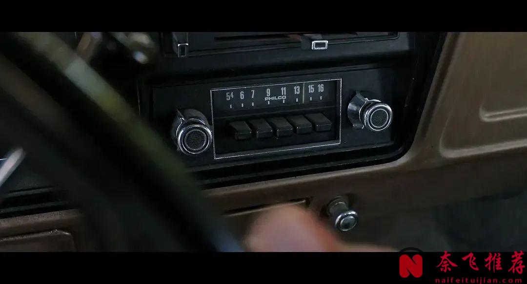 网飞R级惊悚动作电影《孤岛寻踪/卢》，硬核厮杀，大饱眼福！