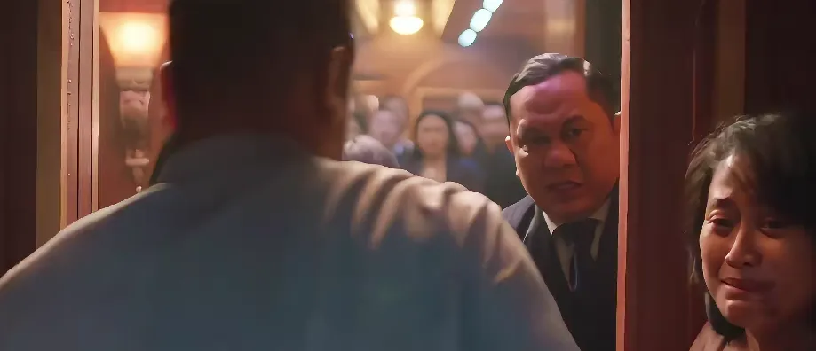 2024最新恐怖片《远征别墅》狂卷1.1亿，被誉为灵异版《釜山行/尸杀列车/尸速列车》