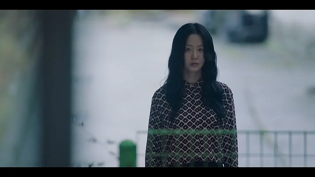 连环杀人魔母亲+警察儿子一起最凶，这部犯罪韩剧《螳螂/家母螳螂》太敢拍了！