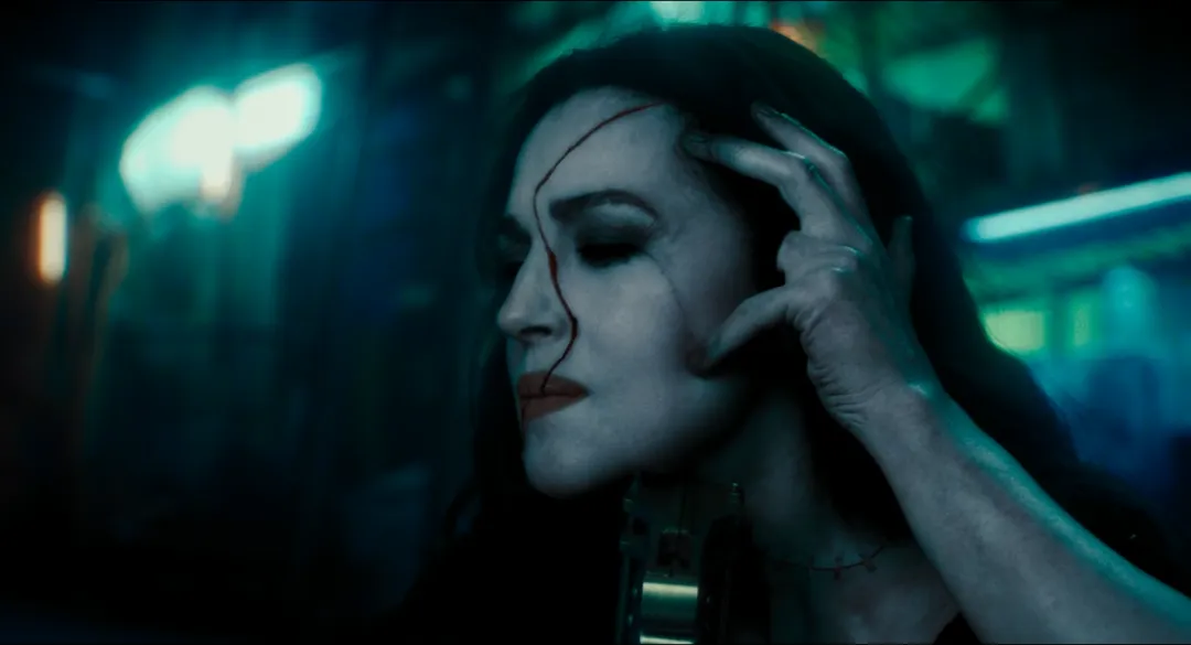 蟬聯多周票房冠軍的《怪奇大法師/譁鬼家族Beetlejuice‎/陰間大法師Beetlejuice》推薦觀看！