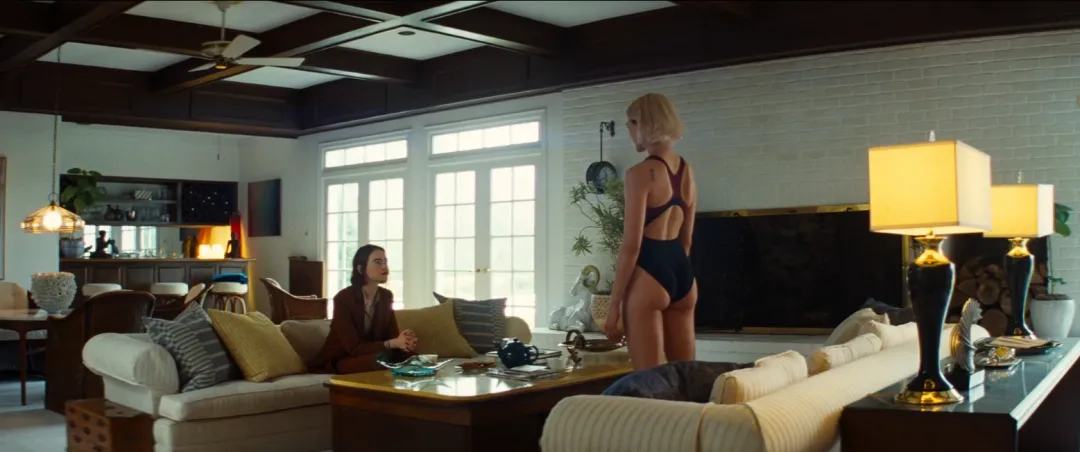 《善良的种类‎》中同一批演员演绎三个故事，荒诞不经的情节引人入胜！