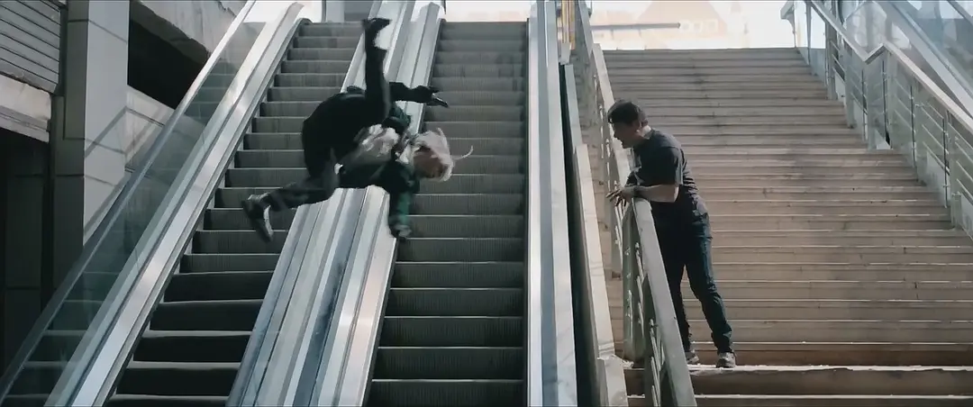 上线就是第一，这部任达华出手的犯罪动作港片《缉盗》又杀疯了！