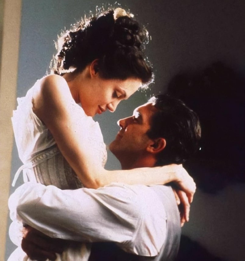 10部法國出品的大尺度電影，真是好看又養眼，別說你一部沒看