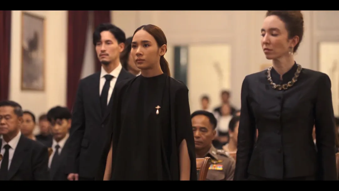 Netflix 家族狗血情慾新作《無主之屋》上線！即高階又刺激！