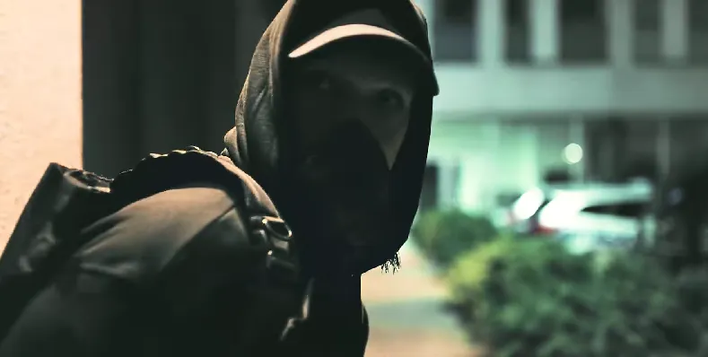 《冲吧兄弟》不愧是Netflix爽剧！枪战+智斗+尺度，枪战场面不输好莱坞，直击你的肾上腺素！