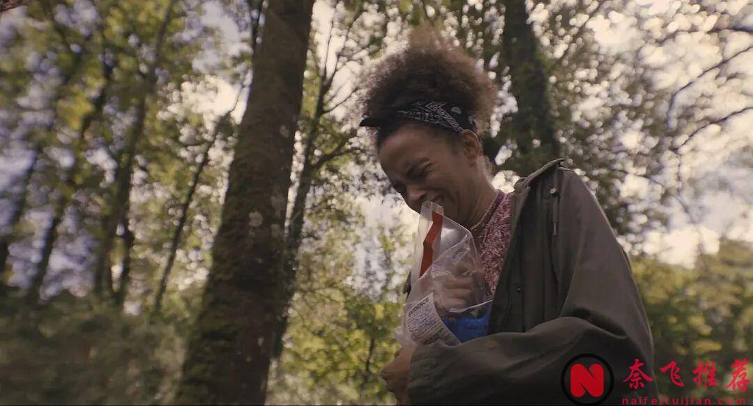 葡萄牙恐怖悬疑片《深郁黑暗》：森林深处恶魔作怪，一旦进入便会鬼打墙